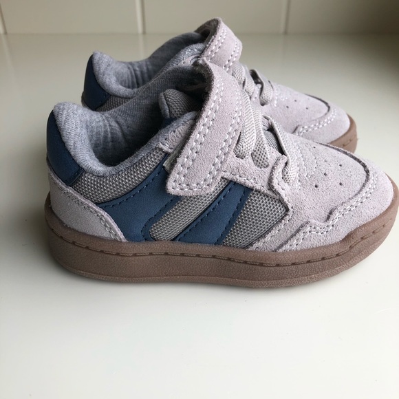 Cat & Jack Grey Rubber Sole Velcro Toddler Shoes 5 - Picture 2 of 5